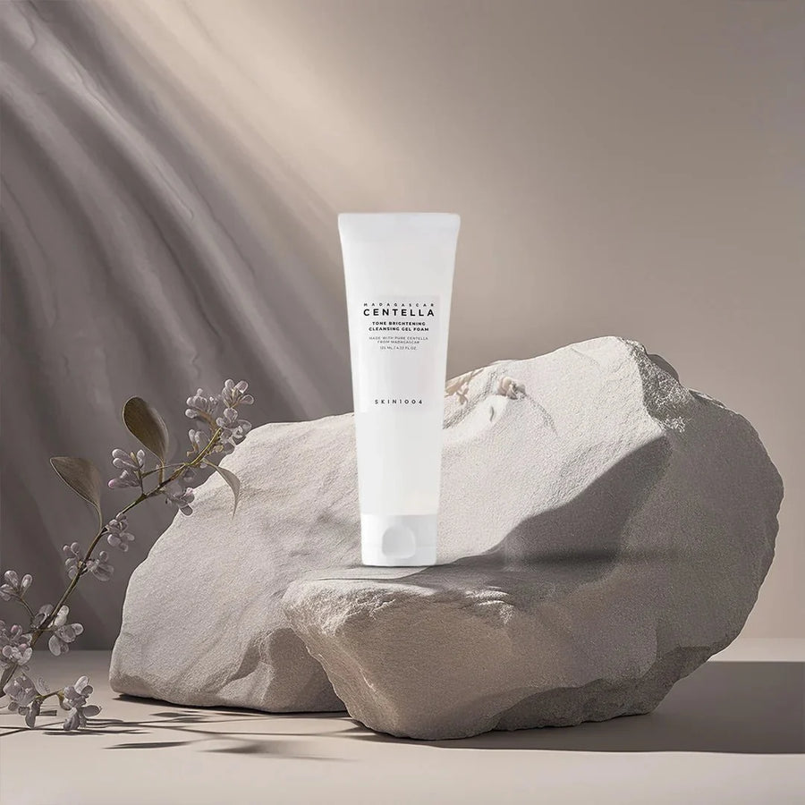 SKIN1004 | Madagascar Centella Tone Brightening Cleansing Gel Foam - skin28