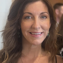 Esther, 52